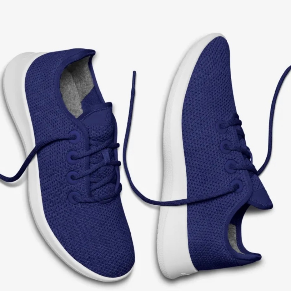 Allbirds Men’s Tree Runners - Kauri Marine Blue (White Sole) size 10